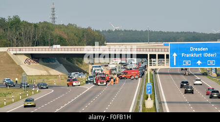 Berlin, Germany. 14th Aug, 2015. The accident site on the A10 near Berlin, Germany, 14 August 2015. Six people have died in a traffic accident at Dreieck Barnim on the northern Berlin Ring road. PHOTO: BERND SETTNIK/DPA/Alamy Live News Stock Photo