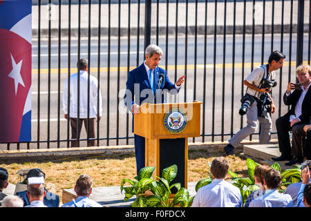 (150814) -- HAVANA, Aug. 14, 2015 (Xinhua) -- U.S. Secretary of State John Kerry (C) speaks during the flag raising ceremony at the U.S. Embassy in Havana, Cuba, on Aug. 14, 2015. Kerry chaired here on Friday the formal ceremony of raising the American flag in the recently reopened U.S. embassy in Cuba, after 54 years of animosity between the two neighbors.  (Xinhua/Liu Bin) Stock Photo