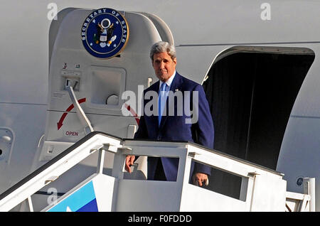(150814) -- HAVANA, Aug. 14, 2015 (Xinhua) -- U.S. Secretary of State John Kerry arrives at Jose Marti International Airport in Havana, Cuba, on Aug. 14, 2015. U.S. Secretary of State John Kerry chaired here on Friday the formal ceremony of raising the American flag in the recently reopened U.S. embassy in Cuba, after 54 years of animosity between the two neighbors. (Xinhua/Str) (vf) Stock Photo