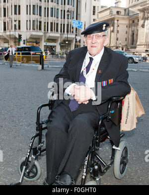 London, UK. 15th Aug, 2015. John Cawood 2nd Battalion Royal Welch Fusiliers Far East WW2 Veteran leaving VJ Day 70th Anniversary  reception at Deans Yard Westminster Abbey Credit:  Prixpics/Alamy Live News Stock Photo