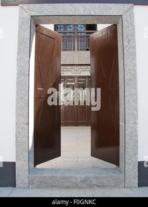 house door in china Stock Photo