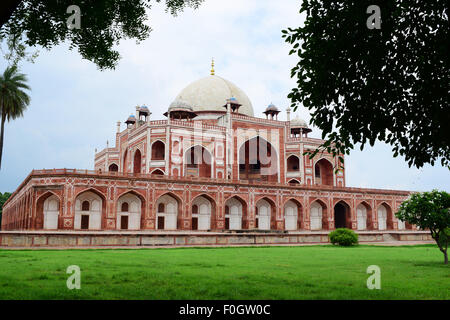 Humayun's tomb in Delhi India Humayun tomb Garden view Stock Photo