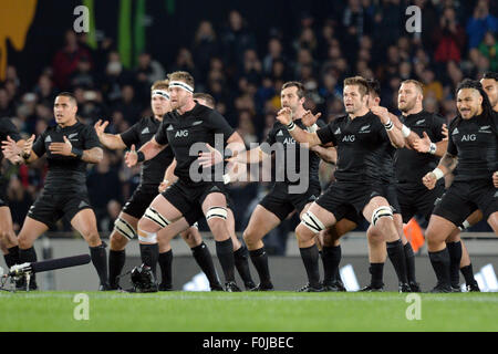 Auckland, New Zealand. 15th Aug, 2015. Auckland, New Zealand - August 15, 2015 - Kieran Read and Richie McCaw of the All Blacks (L-R) perform the Haka ahead of The Rugby Championship match between the New Zealand All Blacks and the Australia Wallabies at Eden Park on August 15, 2015 in Auckland, New Zealand. Credit:  dpa/Alamy Live News Stock Photo