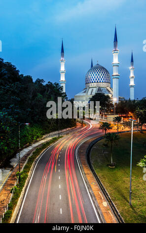 The Sultan Salahuddin Abdul Aziz Shah Mosque in Shah Alam, Malaysia. Stock Photo