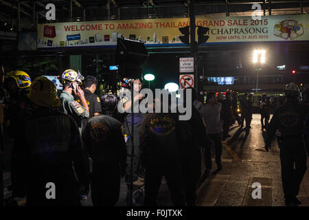 Bangkok, Thailand. 17th Aug, 2015. Explosion hits Central Bangkok (Chidlom district) outside a famous religious shrine of Erawan, killing at least 27 people and injured 78, thai police said. © Credit: /ZUMA Wire/Alamy Live News Stock Photo