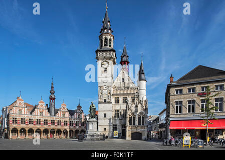 Borse of Amsterdam, belfry, Aldermen's House and statue of the medieval printer Dirk Martens at Aalst / Alost, Flanders, Belgium Stock Photo