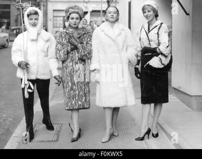 Models are presenting fur coats at a fashion show in 1971. | usage ...