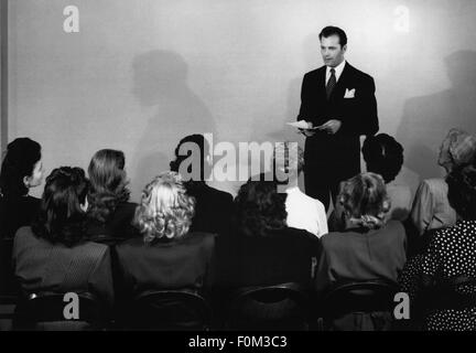 pedagogy, school / lessons / discipline, man holding lecture in front of group of women at an evening class, 1950s, Additional-Rights-Clearences-Not Available Stock Photo