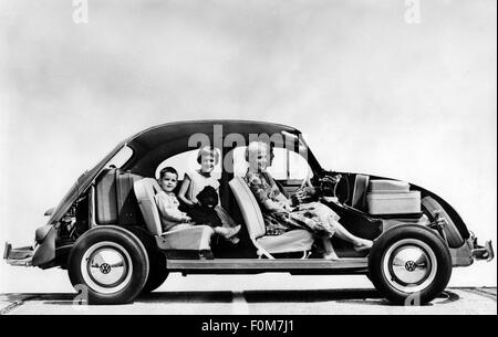 transport / transportation, car, vehicle variants, Volkswagen, VW beetle, side view, cross section with family, 1960s, Additional-Rights-Clearences-Not Available Stock Photo