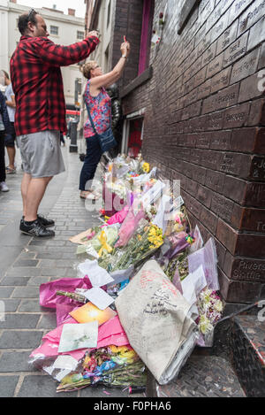 Liverpool, UK. 18th Aug, 2015. Cillablack Floral Tribute, Mathew Street, Liverpool, Ahead Of Her Funeral 18th August 2015 Credit:  Darren Turner/Alamy Live News Stock Photo