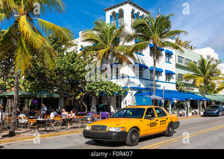 Miami, South Beach, Taxi on ocean drive Stock Photo