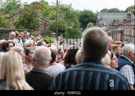 Crowds at Cilla Black's funeral Liverpool UK Stock Photo