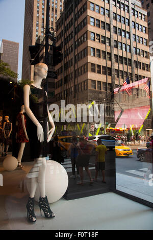 Manikins, Saks Fifth Avenue, Manhattan, New York City, New York, USA Stock Photo