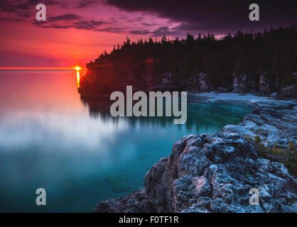 Sunrise at Indian Head Cove in Bruce Peninsula National Park Stock Photo