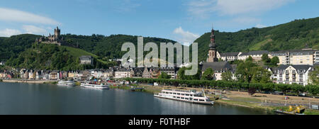 Panoramic view of Reichsburg Castle in Cochem on the Moselle river, Germany Stock Photo