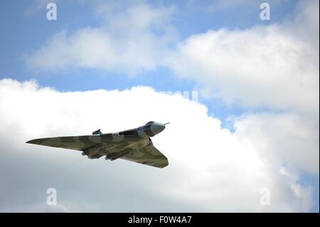 RAF Vulcan bomber on its final flight over East Midlands Airport Stock Photo