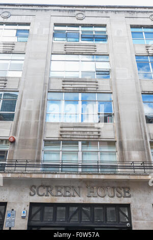 Soho, London, UK. 21st August 2015. British film industry tax breaks have been approved by the EU, film companies can claim tax relief of 25% payable towards the cost of production. Credit:  Matthew Chattle/Alamy Live News Stock Photo