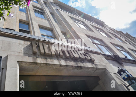 Soho, London, UK. 21st August 2015. British film industry tax breaks have been approved by the EU, film companies can claim tax relief of 25% payable towards the cost of production. Credit:  Matthew Chattle/Alamy Live News Stock Photo