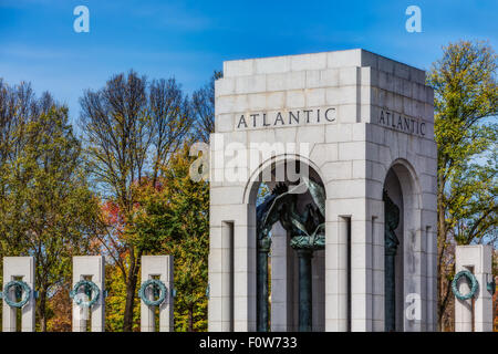 WWII Atlantic Memorial - World War II Memorial Wreaths - The National World War II Memorial is dedicated to American who served in the armed force and as civilians during World War II. It was dedicated by former President George W. Bush in 2004. Seen is the Atlantic section and some of the 56 pillars that surround the memorial. Stock Photo