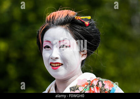 Geisha girl edinburgh fringe festival hi-res stock photography and images -  Alamy