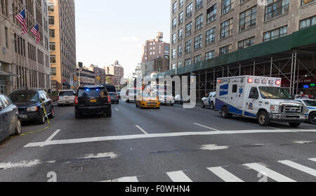 New York, USA. 21st August, 2015. Crime scene under investigation where security guard has been killed in Federal building on Varick street Credit:  lev radin/Alamy Live News Stock Photo