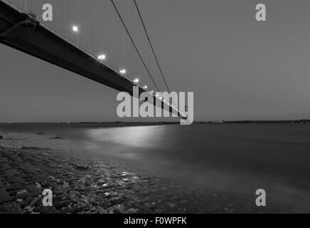 Humber Bridge, suspension bridge between East Yorkshire (Hull) and Lincolnshire (Lincoln) in the UK Stock Photo