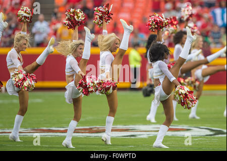 Kansas City, Missouri, USA. 21st Aug, 2015. Kansas City Chiefs cheerleaders in action during the NFL football pre-season game between the Kansas City Chiefs and the Seattle Seahawks at Arrowhead Stadium in Kansas City, Missouri.Ke Lu/CSM Credit:  Cal Sport Media/Alamy Live News Stock Photo