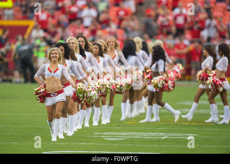 Kansas City, Missouri, USA. 21st Aug, 2015. Kansas City Chiefs cheerleaders in action during the NFL football pre-season game between the Kansas City Chiefs and the Seattle Seahawks at Arrowhead Stadium in Kansas City, Missouri.Ke Lu/CSM Credit:  Cal Sport Media/Alamy Live News Stock Photo