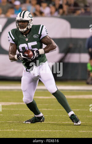 East Rutherford, New Jersey, USA. 6th Dec, 2020. New York Jets tight end  Daniel Brown (87) in action during the NFL game between the Las Vegas  Raiders and the New York Jets