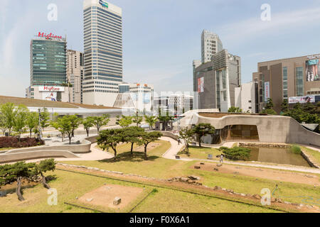 Dongdaemun relic area 1, Dongdaemun History & Culture Park, Dongdaemun Design Plaza, Seoul, South Korea. Stock Photo