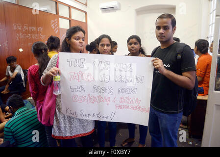 Presidency University vice-chancellor Anuradha Lohia (not seen) remained under gheraoe by protesting students from Friday evening till today evening. Allegations of police assault on students protesting during Chief Minister Mamata Banerjee's visit to the campus on Friday, a section of the students gheraoe the VC and demanded her resignation. Presidency University authorities manage to organize the schedule convocation today. Vice-chancellor Anuradha Lohia left the university today evening as she felt sick due this gheraoe. (Photo by Saikat Paul/Pacific Press) Stock Photo