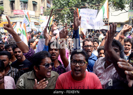 Presidency University vice-chancellor Anuradha Lohia (not seen) remained under gheraoe by protesting students from Friday evening till today evening. Allegations of police assault on students protesting during Chief Minister Mamata Banerjee's visit to the campus on Friday, a section of the students gheraoe the VC and demanded her resignation. Presidency University authorities manage to organize the schedule convocation today. Vice-chancellor Anuradha Lohia left the university today evening as she felt sick due this gheraoe. (Photo by Saikat Paul/Pacific Press) Stock Photo