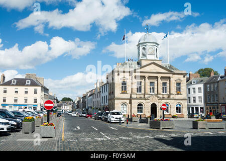 This is the Town Square in the Scottish Border town of Kelso Stock Photo