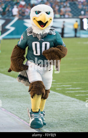 Eagle Gallery: Philadelphia Eagles Mascot Pictures