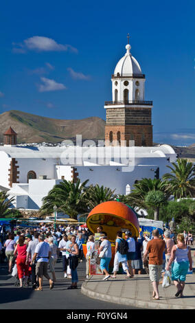 OUTDOOR MARKET TEGUISE LANZAROTE Renowned popular Sunday local produce market day in Teguise old town Lanzarote Canary Islands Spain Stock Photo