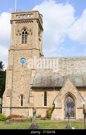 St John s Church In Lemsford Village Hatfield England Stock Photo st-john-s-church-in-lemsford-village-hatfield-england-stock-photo