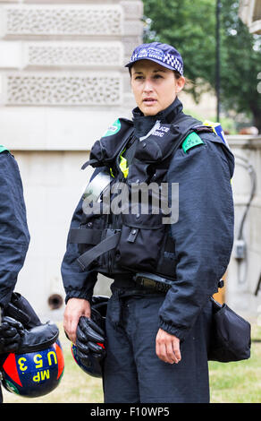 Metropolitan Police Territorial Support Group Police Medic standing by in 250,000 strong protest Stock Photo