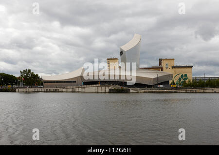 the imperial war museum salford quays Manchester uk Stock Photo