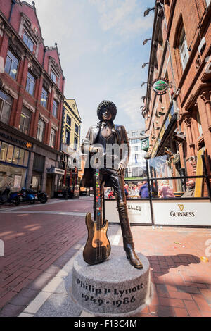 The life size bronze statue of Phil Lynnot on Harry Street in Dublins city center, Dublin Ireland. Stock Photo