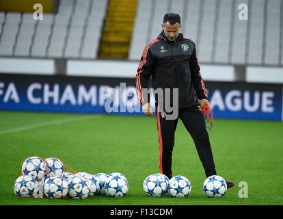 Brugge, Belgium. 26th Aug, 2015. UEFA Champions League football betwwen FC Brugge and Manchester United. Press conference and training for Manchester United. Ryan Giggs pictured during the practice session Credit:  Action Plus Sports/Alamy Live News Stock Photo