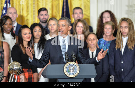 Washington, DC, USA. 26th Aug, 2015. U.S. President Barack Obama addresses during his meeting with the WNBA Champion Phoenix Mercury at the White House in Washington, DC, capital of the United States, Aug. 26, 2015. Barack Obama hosted the WNBA Champion Phoenix Mercury and honored its championship on Wednesday. Credit:  Bao Dandan/Xinhua/Alamy Live News Stock Photo
