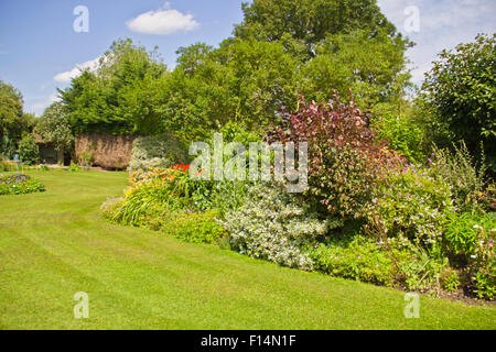 Beautiful English country garden in Norfolk Stock Photo