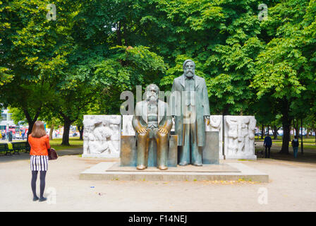 Statues of Karl Marx and Friedrich Engels, Marx-Engels-Forum, Mitte, Berlin, Germany Stock Photo