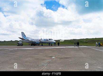 dh Kirkwall airport KIRKWALL ORKNEY passengers loganair flybe saab 340b airplane aeroplane people boarding dh Kirkwall airport KIRKWALL ORKNEY passengers loganair flybe saab 340b airplane aeroplane people boarding