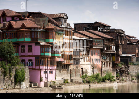 India, Jammu & Kashmir, Srinagar, historic, old buildings on banks of Jhelum river Stock Photo