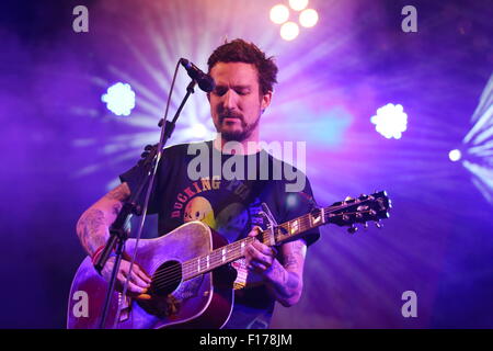 Leeds, Yorkshire UK. 28th August, 2015. Frank Turner performs live on the Festival Republic Stage at Leeds Festival 2015 Credit:  Simon Newbury/Alamy Live News Stock Photo