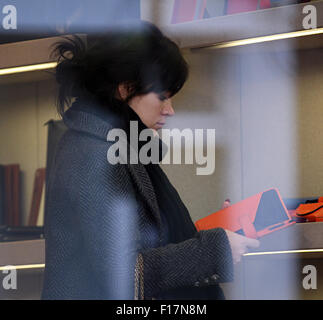 Lily Allen, Singer seen shopping in Nottinghill with her mother, London 2013 Stock Photo