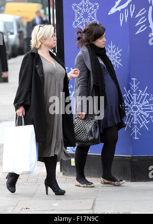 Lily Allen, Singer seen shopping in Nottinghill with her mother, London 2013 Stock Photo