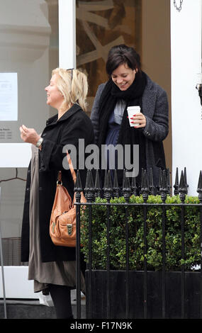 Lily Allen, Singer seen shopping in Nottinghill with her mother, London 2013 Stock Photo