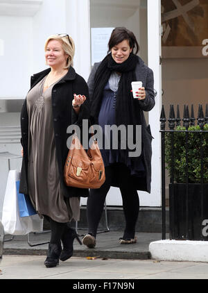 Lily Allen, Singer seen shopping in Nottinghill with her mother, London 2013 Stock Photo